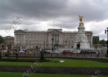 白金汉宫英国伦敦君主官邸皇宫行宫宫殿宫外国国外雕塑图片