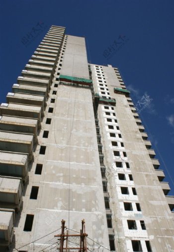 高层建筑外装吊揽施工图片