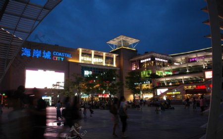商业购物中心广场夜景图片
