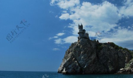 小岛城堡图片