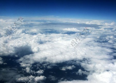 蓝天云海图片
