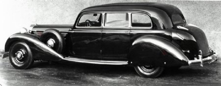 古典车黑白照片图片