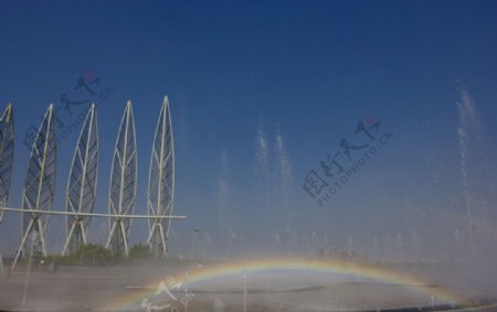 喷泉彩虹图片