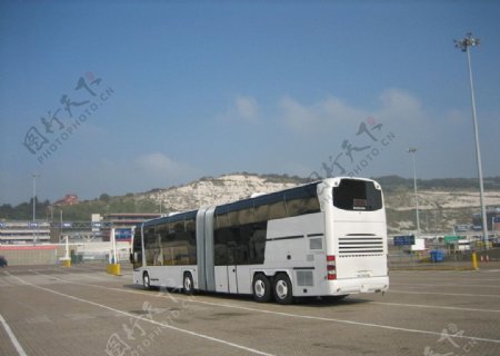 国外大型公交车图片