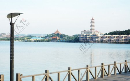 江面木桥图片