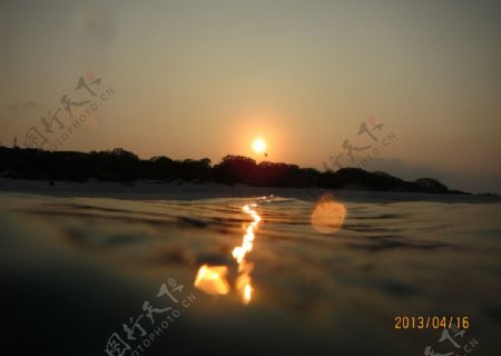 西沙永乐群岛夕阳图片