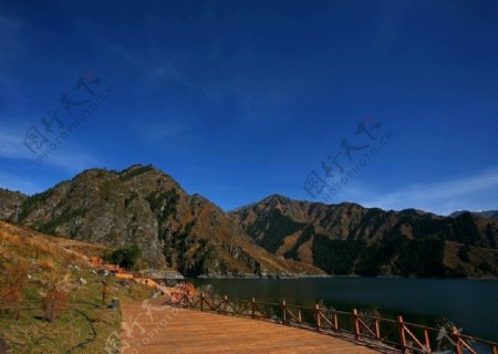新疆天山天池图片