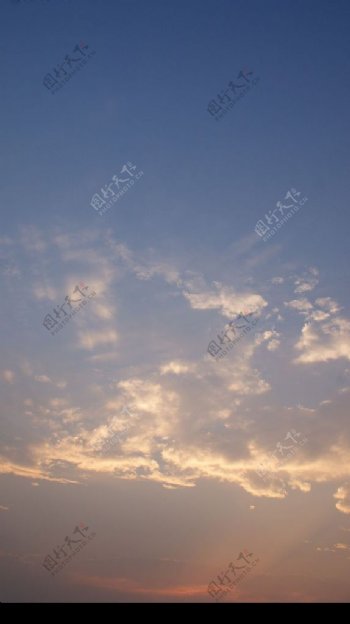 早晨的云彩图片