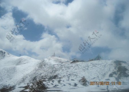 雪山经幡图片