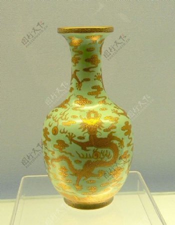 上海博物馆古瓷瓶摄影特写图片