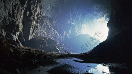 地下河洞穴图片