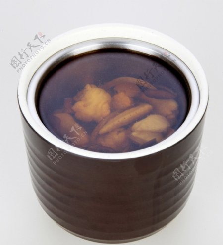 茶树菇炖土鸡汤图片