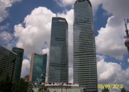 上海陆家嘴金融贸易区商务大楼群图片