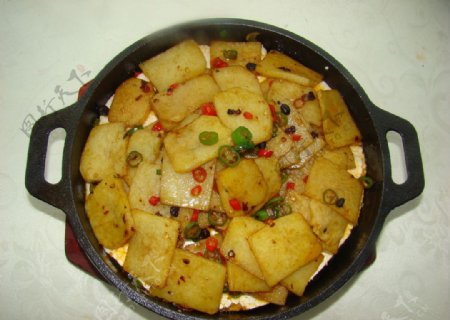 铁锅土豆片图片