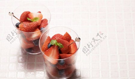 高清草莓摄影图片