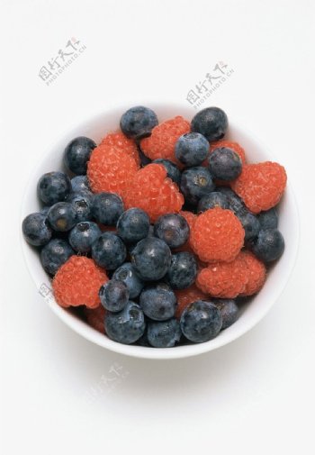 山莓浆果图片