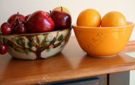 碗中的水果图片