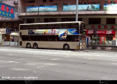 双层公共汽车图片