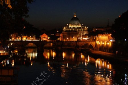 梵蒂冈之夜图片