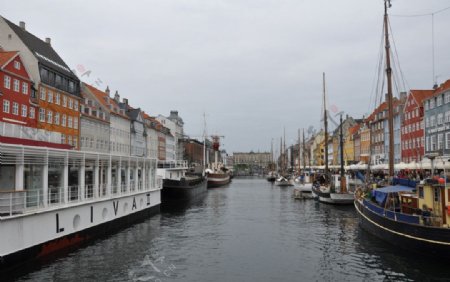 Copenhagen哥本哈根的河道两岸图片
