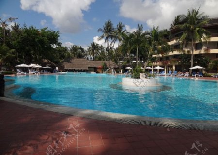巴厘岛五星级酒店游泳池图片