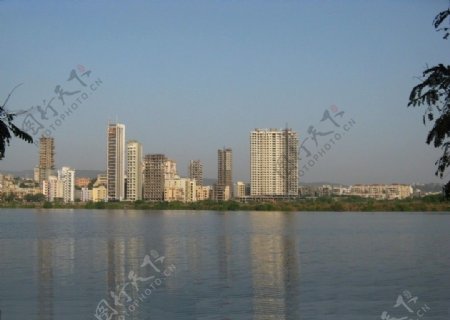 印度孟买市郊新建住宅图片