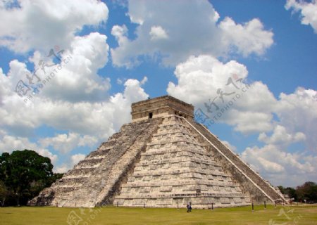 墨西哥特奥蒂瓦坎太阳金字塔图片