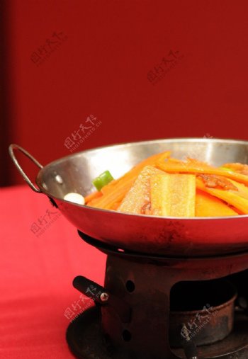 干锅红萝卜图片
