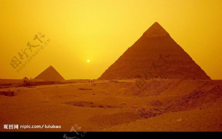 埃及吉萨金字塔图片