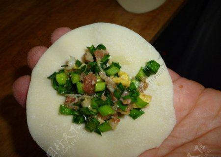 韭菜饺子图片