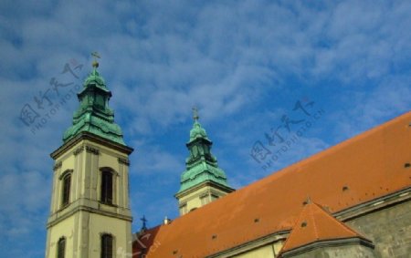 布达佩斯的城堡与蓝天图片