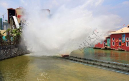 武汉欢乐谷冲浪图片