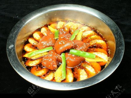 红油大虾煮猪蹄图片