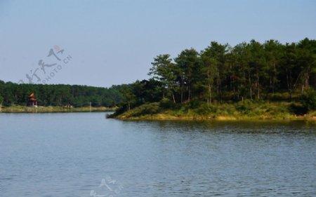 燕子湖倒影图片