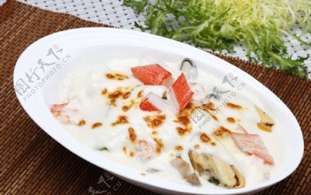 芝士焗海鲜饭图片