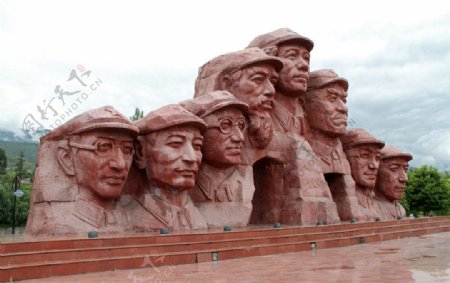 红军领袖群雕右面图片