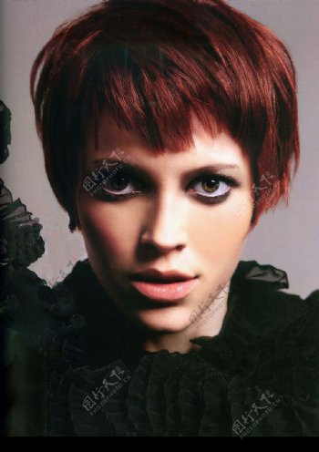 施华蔻2009红色发型短发海报素材图片