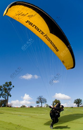 滑翔伞7图片