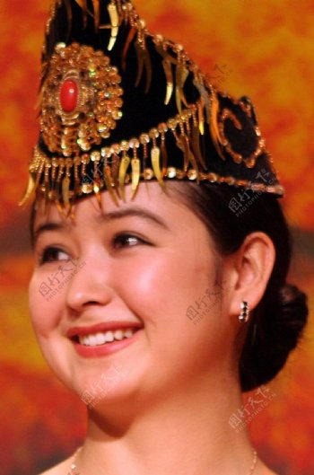 新疆美女肖像图片
