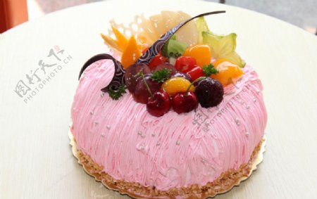 粉色恋人蛋糕图片