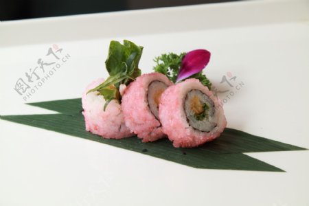 寿司浪漫樱花卷图片