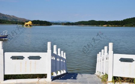 燕子湖风光图片