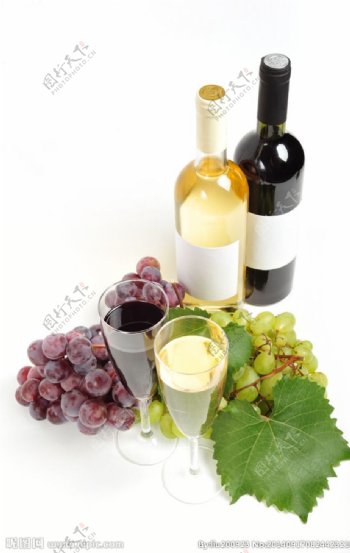 葡萄与葡萄酒高脚杯图图片