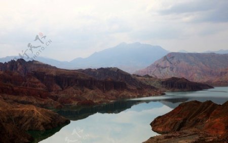 李家峡库区图片