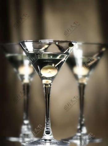 马提尼酒杯图片