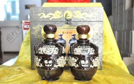 贵州茅台镇酱香收藏酒图片