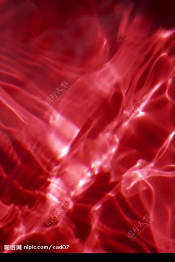 荡漾的红色水波图片