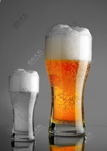 啤酒雪碧分层素材图片