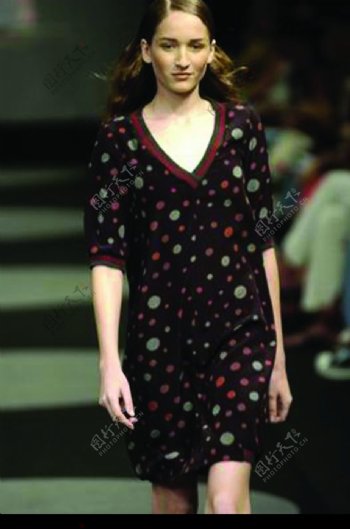 里约热内卢2004女装秋冬新品发布会0040