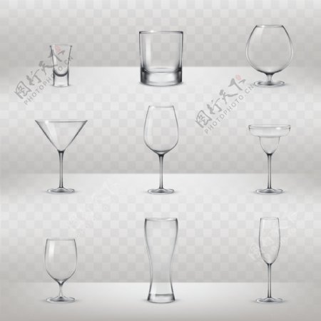 一组写实风格的酒杯插图